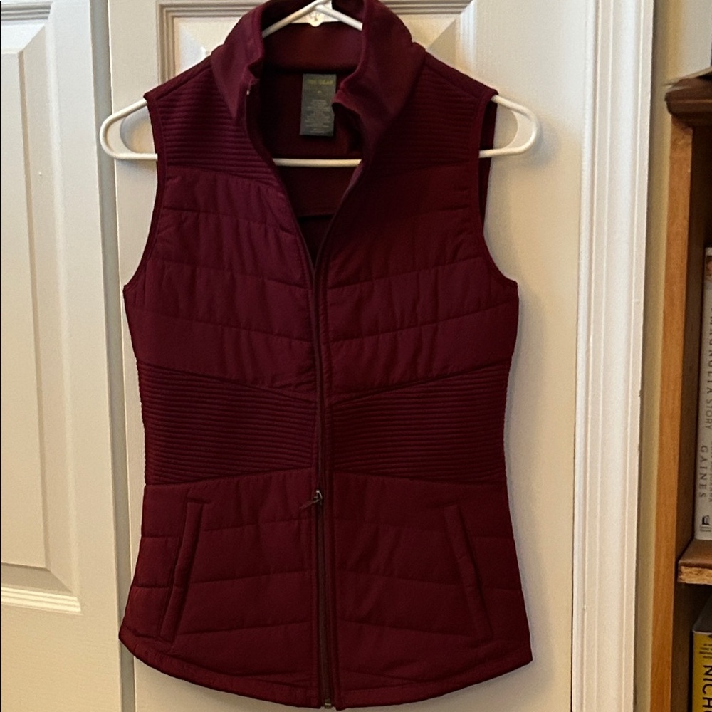 Tek Gear Maroon Padded Vest
